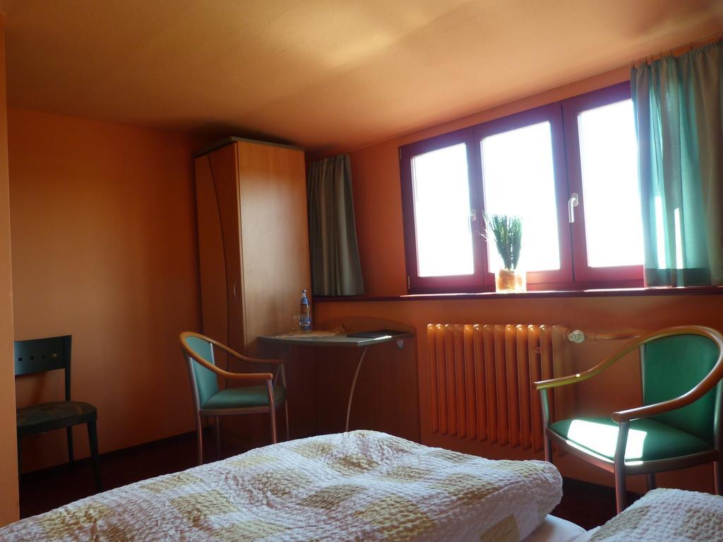 Waldhaus Colditz Garni エクステリア 写真