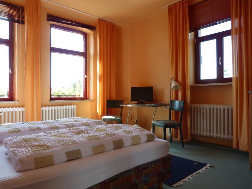 Waldhaus Colditz Garni 部屋 写真