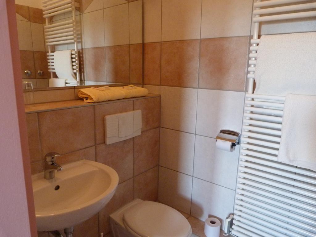 Waldhaus Colditz Garni 部屋 写真